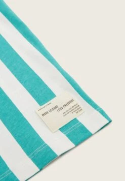 Tom Tailor Gestreiftes - T-Shirt Print - Green Beige Vertical Stripe -Fusion a0e2e022fcf54b7db7ff380f3a54d957